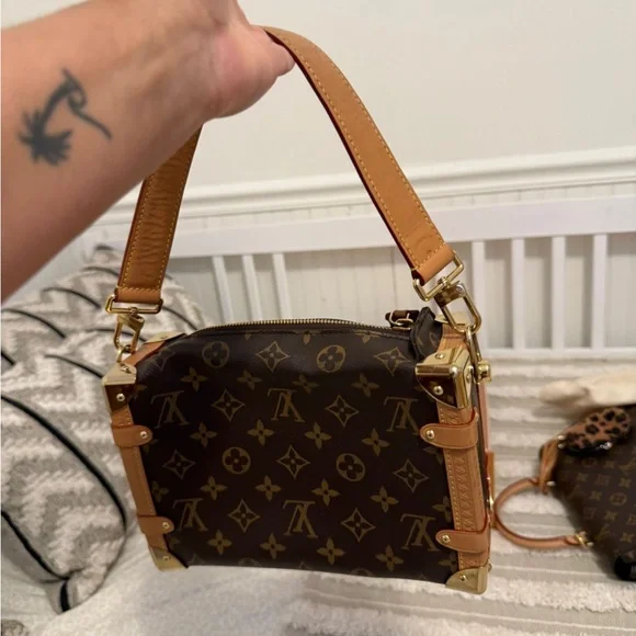 Louis Vuitton Side Trunk MM - Picture 8 of 9